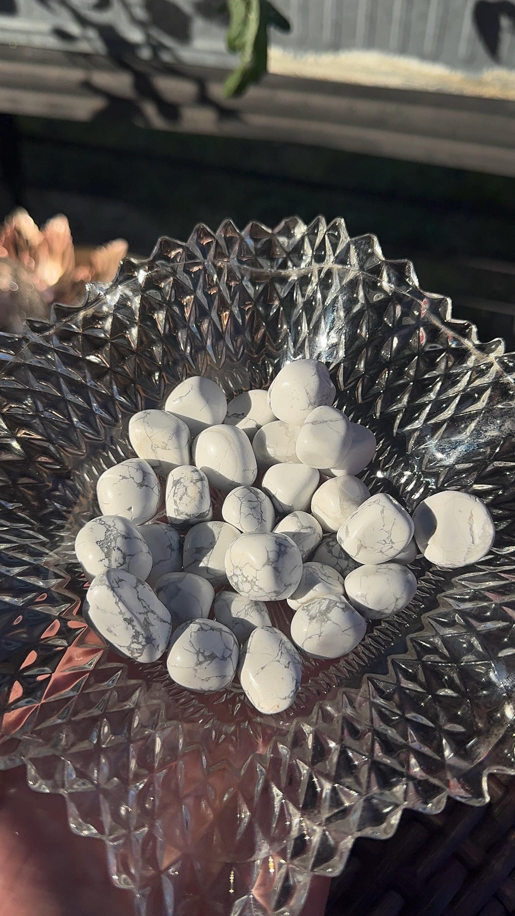 Howlite Tumble Stone | Crystals for Stress relief, patience, and balance | 1 Piece |